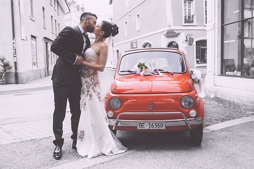 wedding-2264973__340.jpg