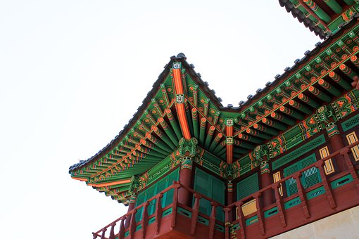 castle-2422860__340.jpg