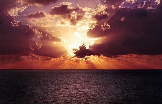 horizon-768759__340.jpg